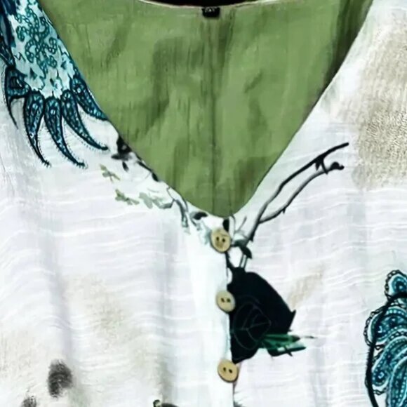 New Beautiful Boho Floral Print Blouse Sizes 3x, 4x, 5x - 2 Colors - Picture 3 of 7